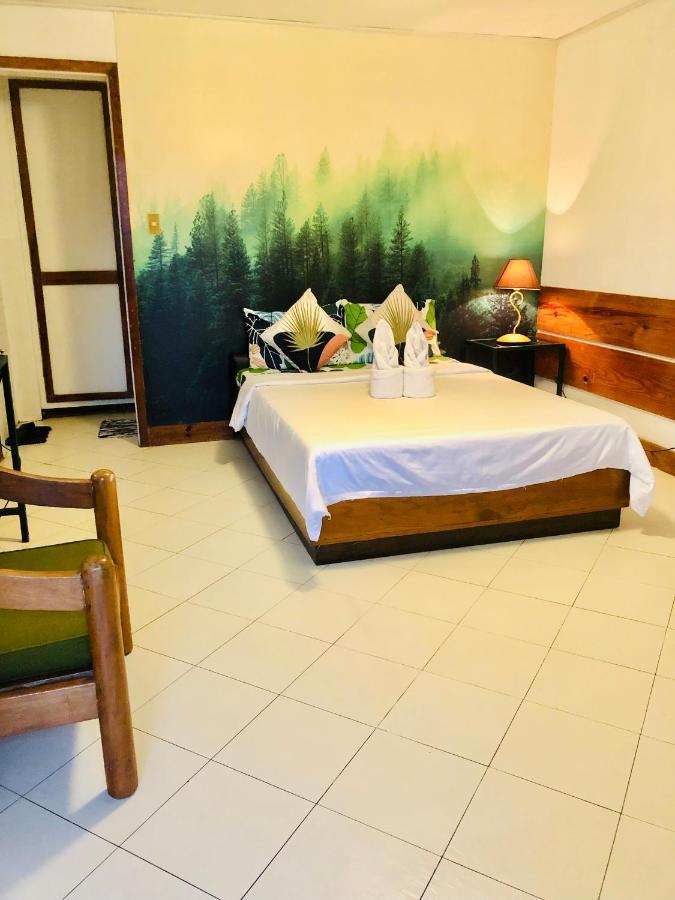 Hotel Casa Generosa Baguio City Esterno foto